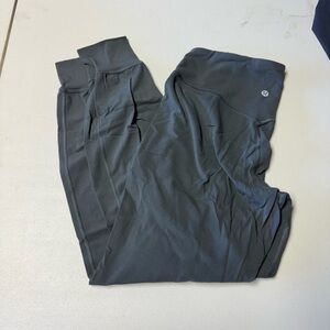 lululemon athletica grey Women's Track Jogger Pants - size 6
